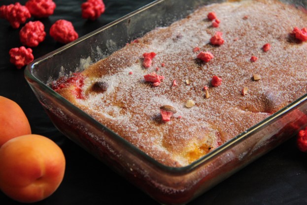 gateau lyonnais, praline, sharing cuisine, abricot