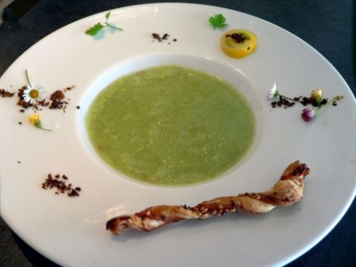 gaspacho-aux-tomates-anciennes feuilleté-au-lard-